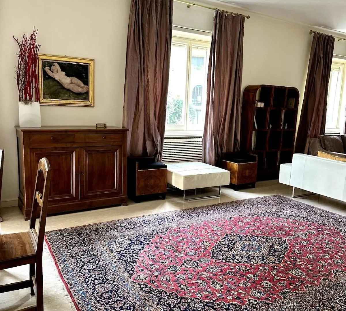 Refined Apartment 19 Rome Italy