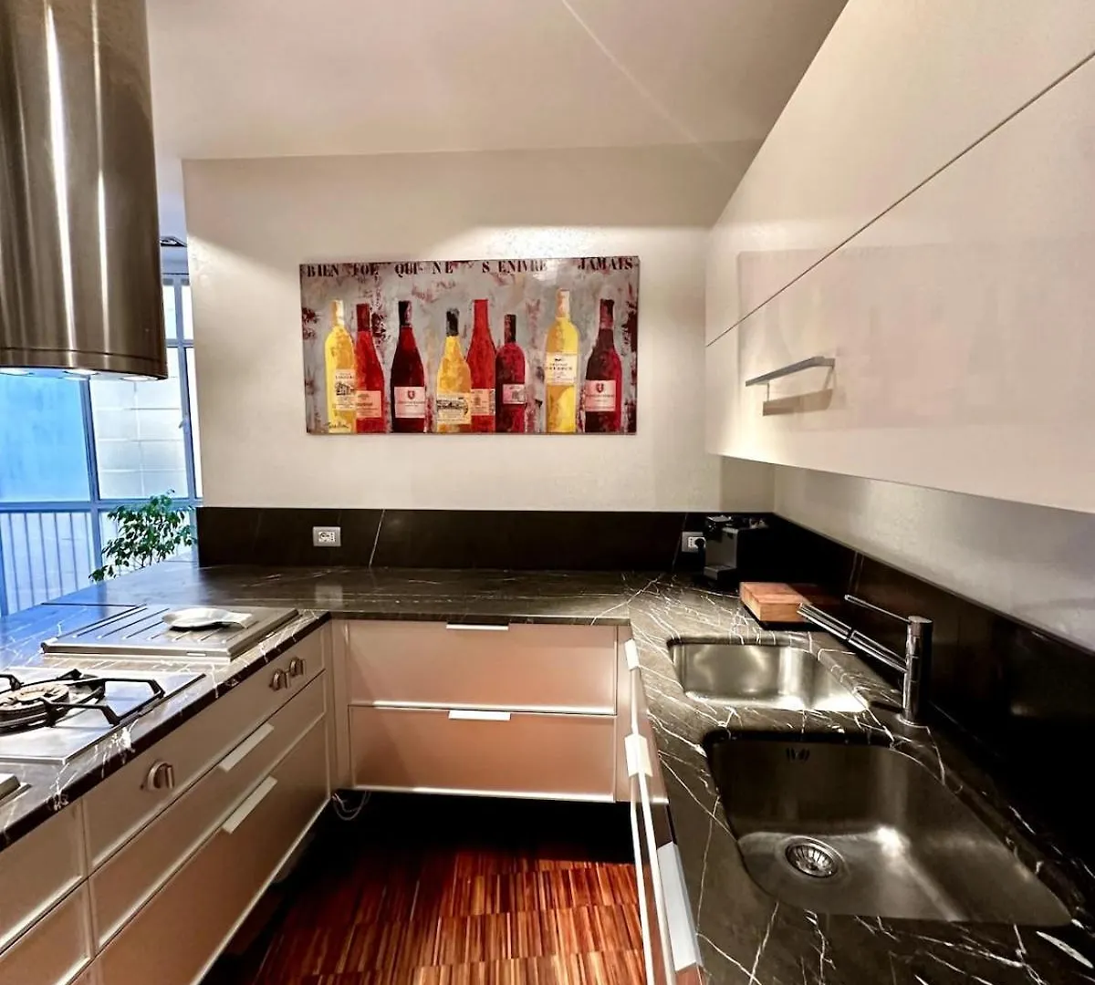 Refined Apartment 19 Rome Italy